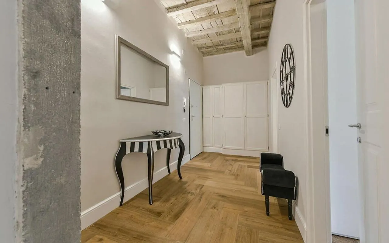 Pitti Flat - Belcanto Villas Florença 0*,  Itália